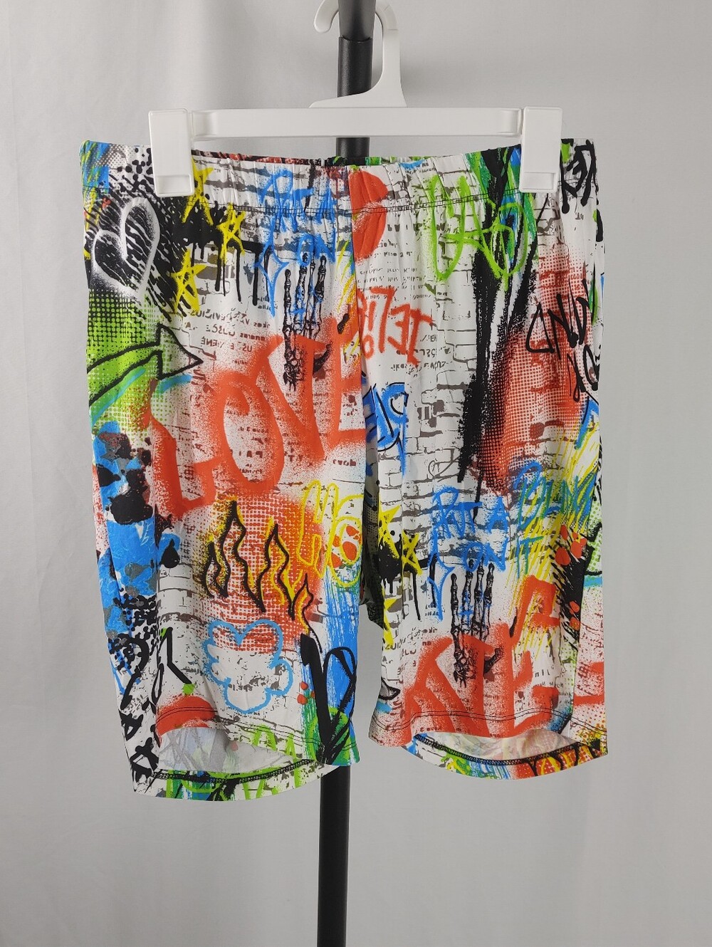 Paper + Tee Graffiti Print Bermuda Biker Shorts Women's 1X NWOT - Picture 2 of 10